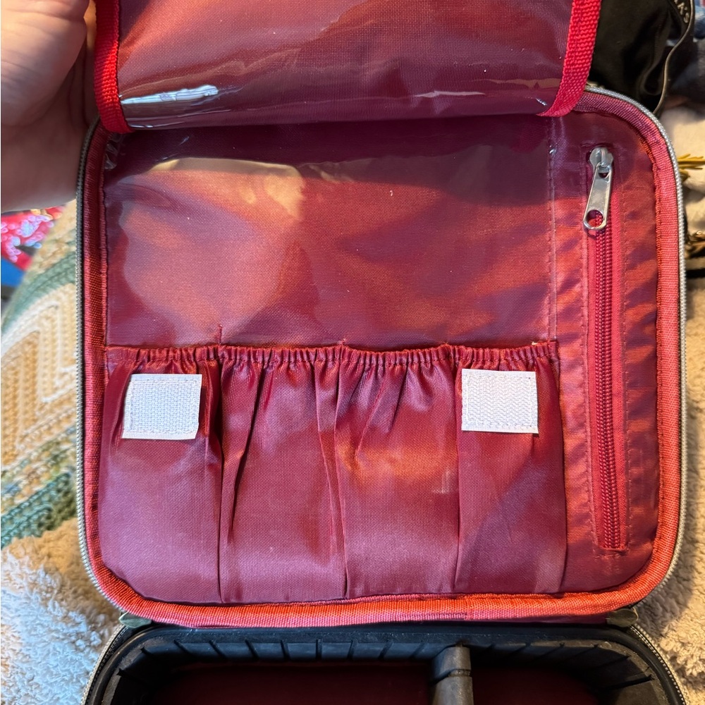 Checkered Brown Makeup Bag - Picture 4 of 4